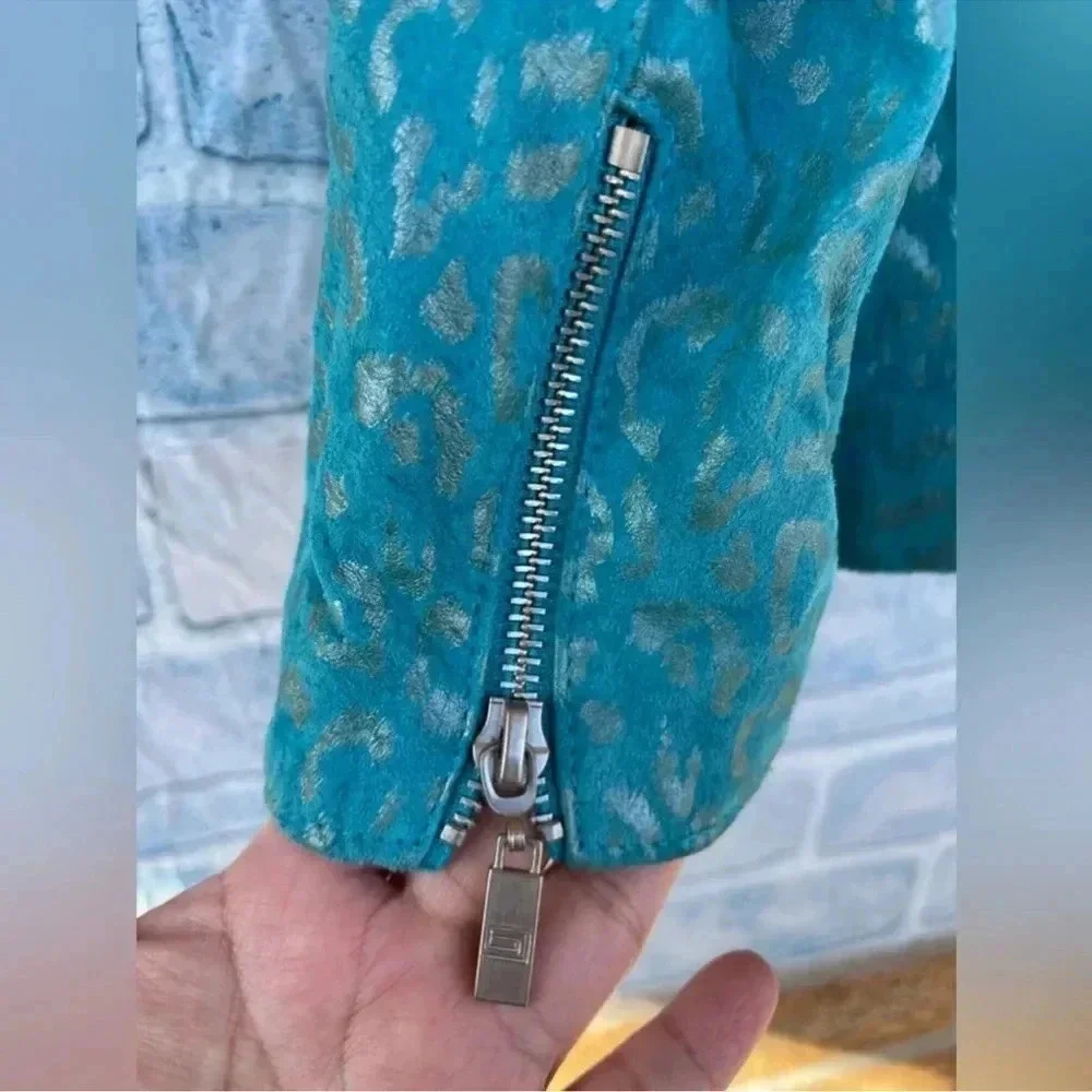 Pamela McCoy Turquoise Cheetah Leopard Print 100% Leather Full Zip Jacket medium